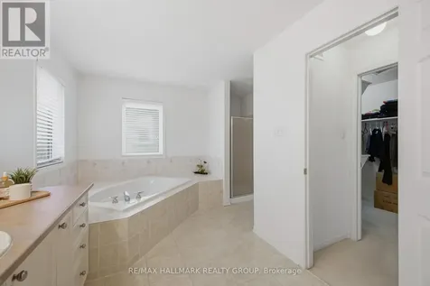747 Larcastle Circle Ottawa ON K4A 4Z2