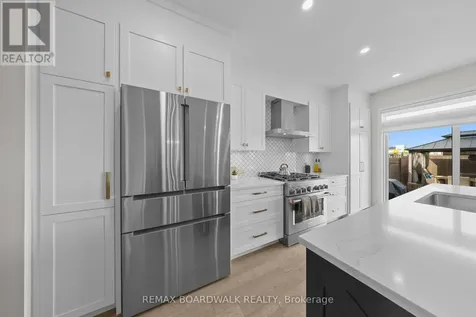 332 Finial Way Ottawa ON K2J 6V9