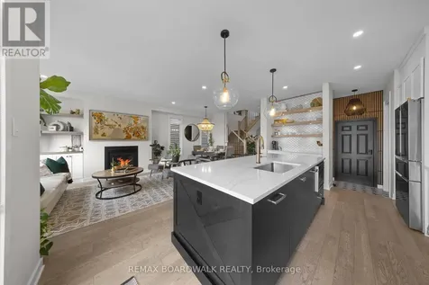 332 Finial Way Ottawa ON K2J 6V9