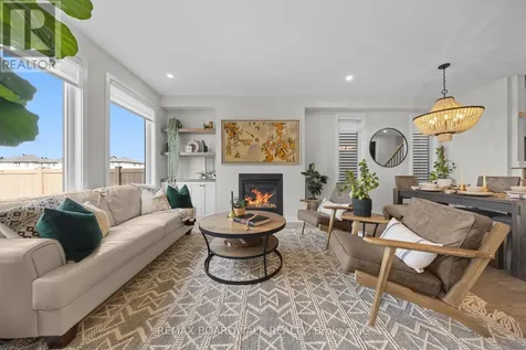 332 Finial Way Ottawa ON K2J 6V9