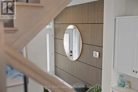 332 Finial Way Ottawa ON K2J 6V9