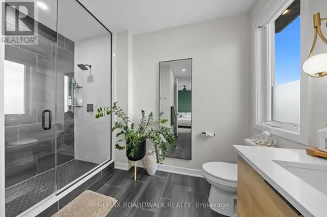 332 Finial Way Ottawa ON K2J 6V9