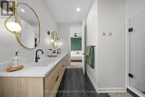 332 Finial Way Ottawa ON K2J 6V9