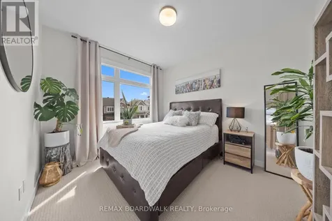 332 Finial Way Ottawa ON K2J 6V9