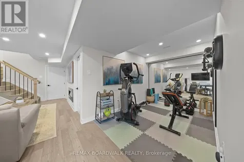 332 Finial Way Ottawa ON K2J 6V9