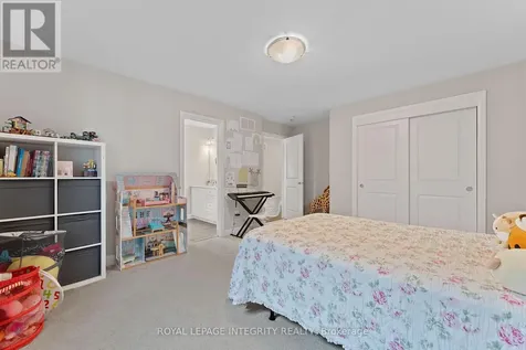 49 Hawks Landing Crescent Ottawa ON K2S 1W1