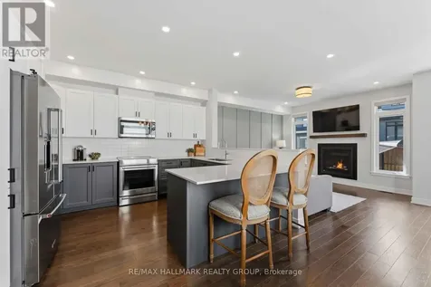 369 Broadridge Crescent Ottawa ON K1W 0M1