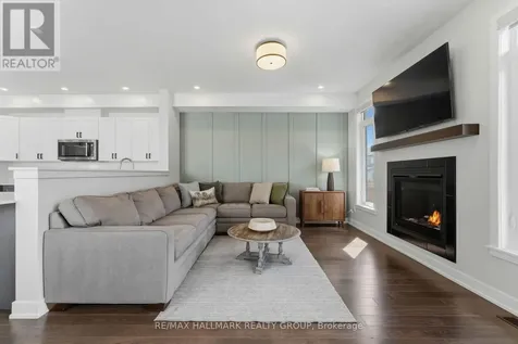 369 Broadridge Crescent Ottawa ON K1W 0M1