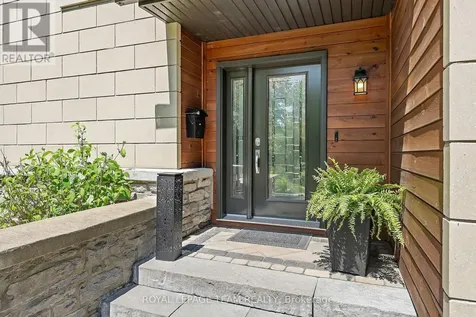 2 Fairhaven Way Ottawa ON K1K 0R3
