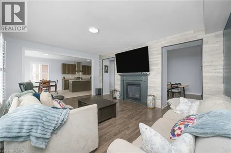 3 Newbrooke Street Paris ON N3L 3E2
