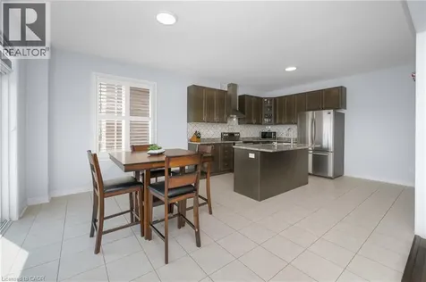 3 Newbrooke Street Paris ON N3L 3E2