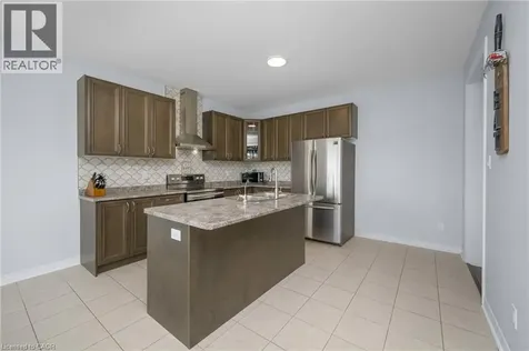 3 Newbrooke Street Paris ON N3L 3E2