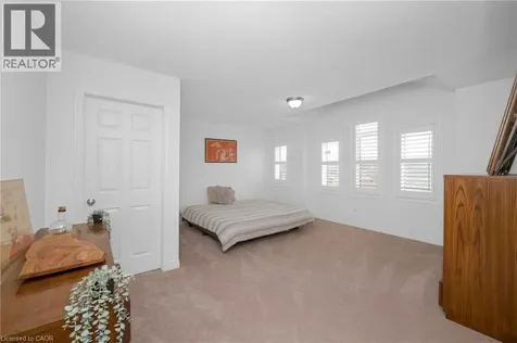 3 Newbrooke Street Paris ON N3L 3E2