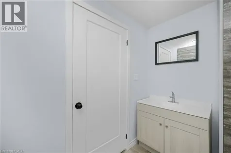 3 Newbrooke Street Paris ON N3L 3E2