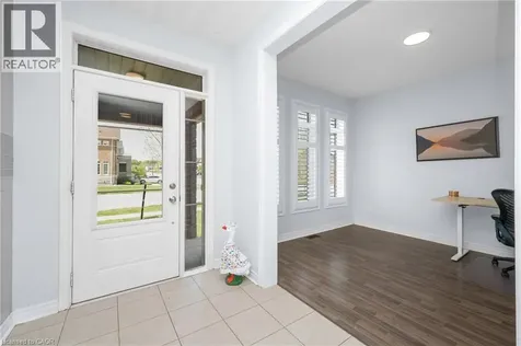 3 Newbrooke Street Paris ON N3L 3E2