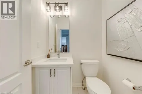 407 Skinner Road Waterdown ON L8B 1Z7