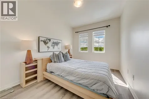 407 Skinner Road Waterdown ON L8B 1Z7