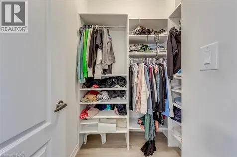 407 Skinner Road Waterdown ON L8B 1Z7