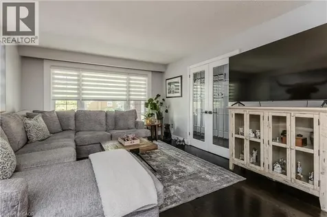 1109 Dowland Crescent Burlington ON L7T 4C7