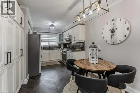 1109 Dowland Crescent Burlington ON L7T 4C7