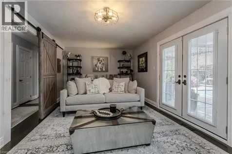 1109 Dowland Crescent Burlington ON L7T 4C7