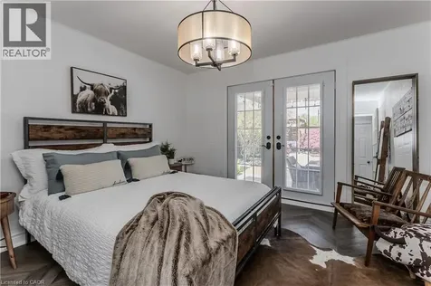 1109 Dowland Crescent Burlington ON L7T 4C7
