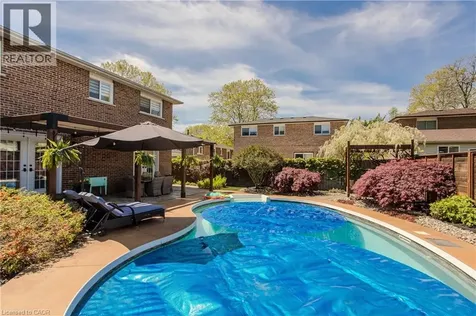 1109 Dowland Crescent Burlington ON L7T 4C7