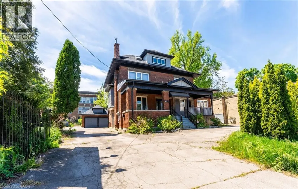 822 Main Street East Hamilton ON L8M 1L6