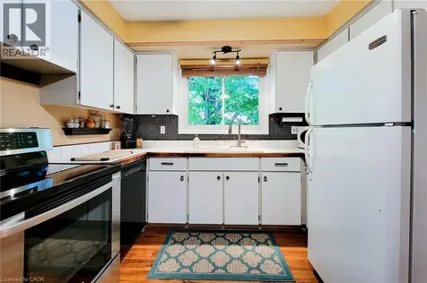 1 Greenwood Avenue Cambridge ON N1R 2Y2