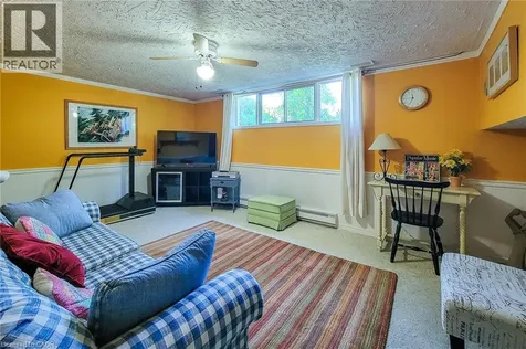 1 Greenwood Avenue Cambridge ON N1R 2Y2