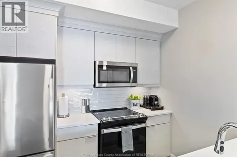 728 Brownstone Lakeshore ON N9K 0C4