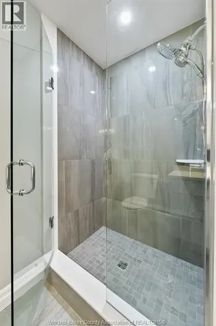 728 Brownstone Lakeshore ON N9K 0C4