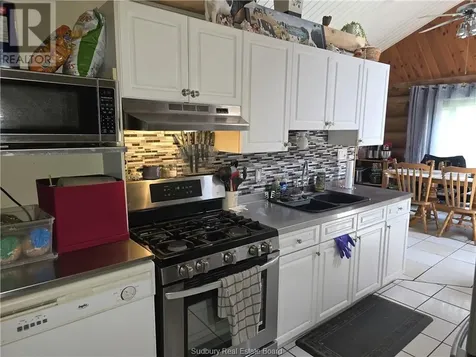 252 Pothier St. Charles ON P0M 2W0