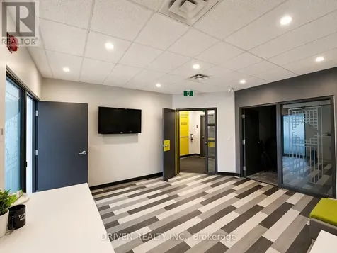 2283 St Laurent Boulevard Ottawa ON K1G 5A2