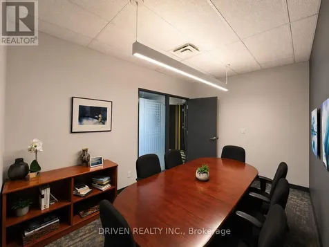 2283 St Laurent Boulevard Ottawa ON K1G 5A2