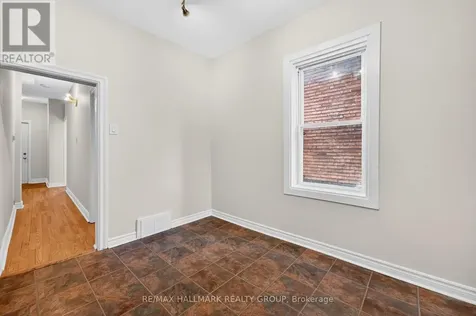 212 Arlington Avenue Ottawa ON K1R 5S9