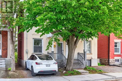 212 Arlington Avenue Ottawa ON K1R 5S9