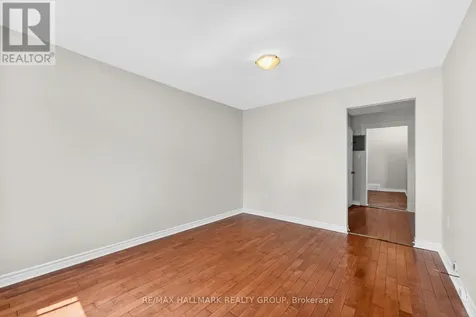 212 Arlington Avenue Ottawa ON K1R 5S9