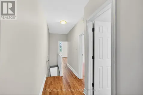 212 Arlington Avenue Ottawa ON K1R 5S9