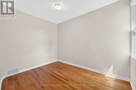 212 Arlington Avenue Ottawa ON K1R 5S9