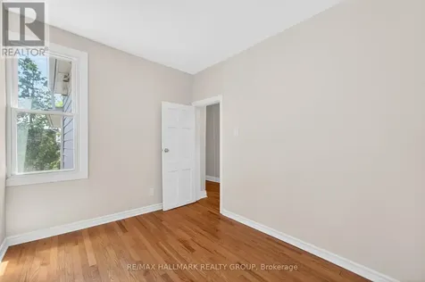 212 Arlington Avenue Ottawa ON K1R 5S9