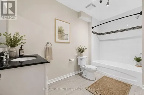 212 Arlington Avenue Ottawa ON K1R 5S9