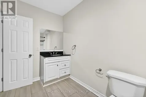 212 Arlington Avenue Ottawa ON K1R 5S9