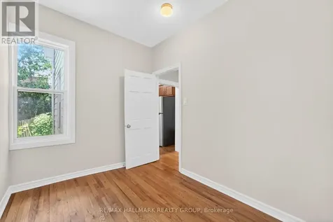 212 Arlington Avenue Ottawa ON K1R 5S9