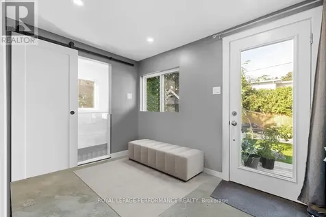 81 Ivy Crescent Ottawa ON K1M 1Y1