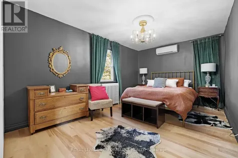 81 Ivy Crescent Ottawa ON K1M 1Y1