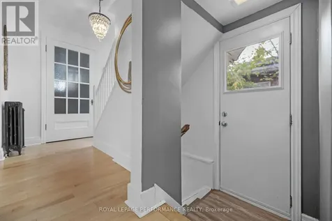 81 Ivy Crescent Ottawa ON K1M 1Y1