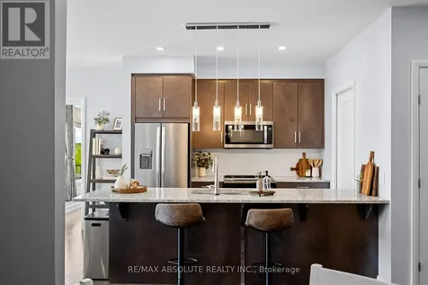 170 Boundstone Way Ottawa ON K2T 0M8