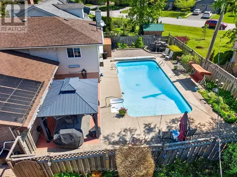 525 Pine Street East Gananoque ON K7G 2Z2