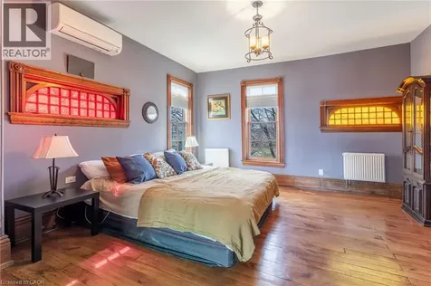 957 Beach Boulevard Hamilton ON L8H 6Z7